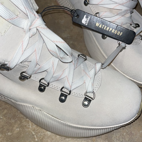 Brand New! Sorel Waterproof Hand Crafted Natural Rubber Leather Bootie Nordstrom - Picture 9 of 10